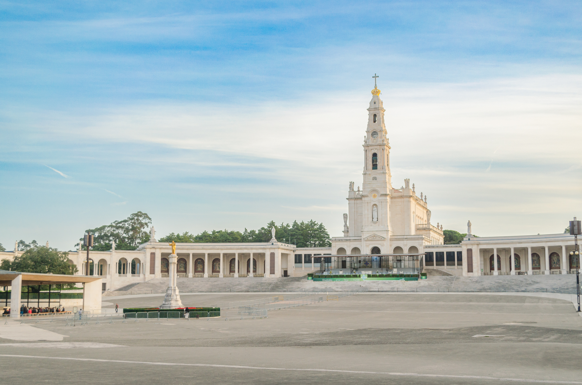 Fátima & Coimbra Day Trip from Porto from Porto — small-group guided tour with Oporto Road Trips
