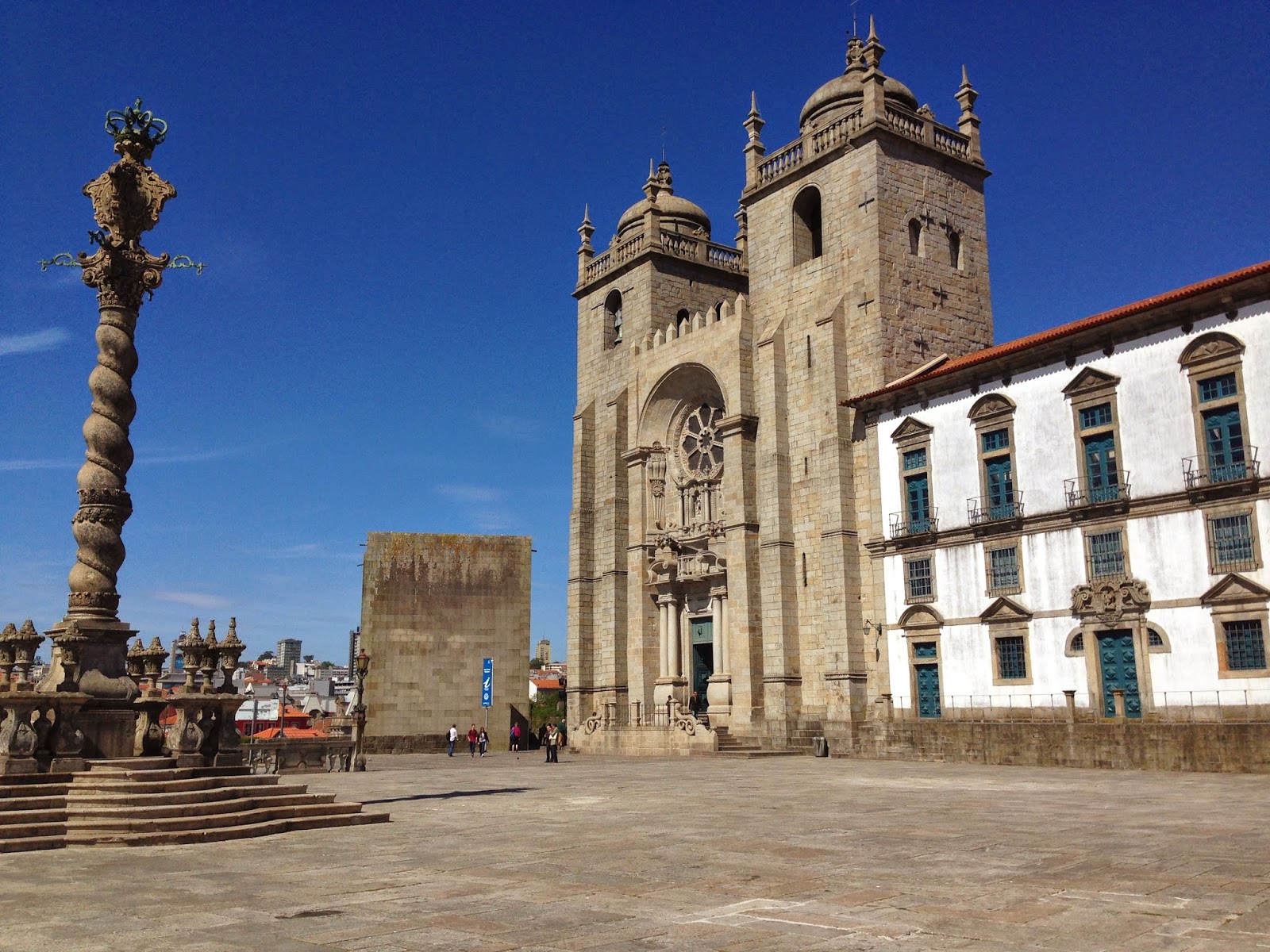 Porto Cathedral (Sé do Porto) with twin towers and historic façade